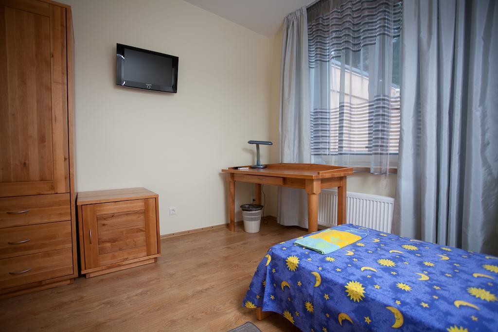 Sajutu Parka Hostelis 발미에라 외부 사진